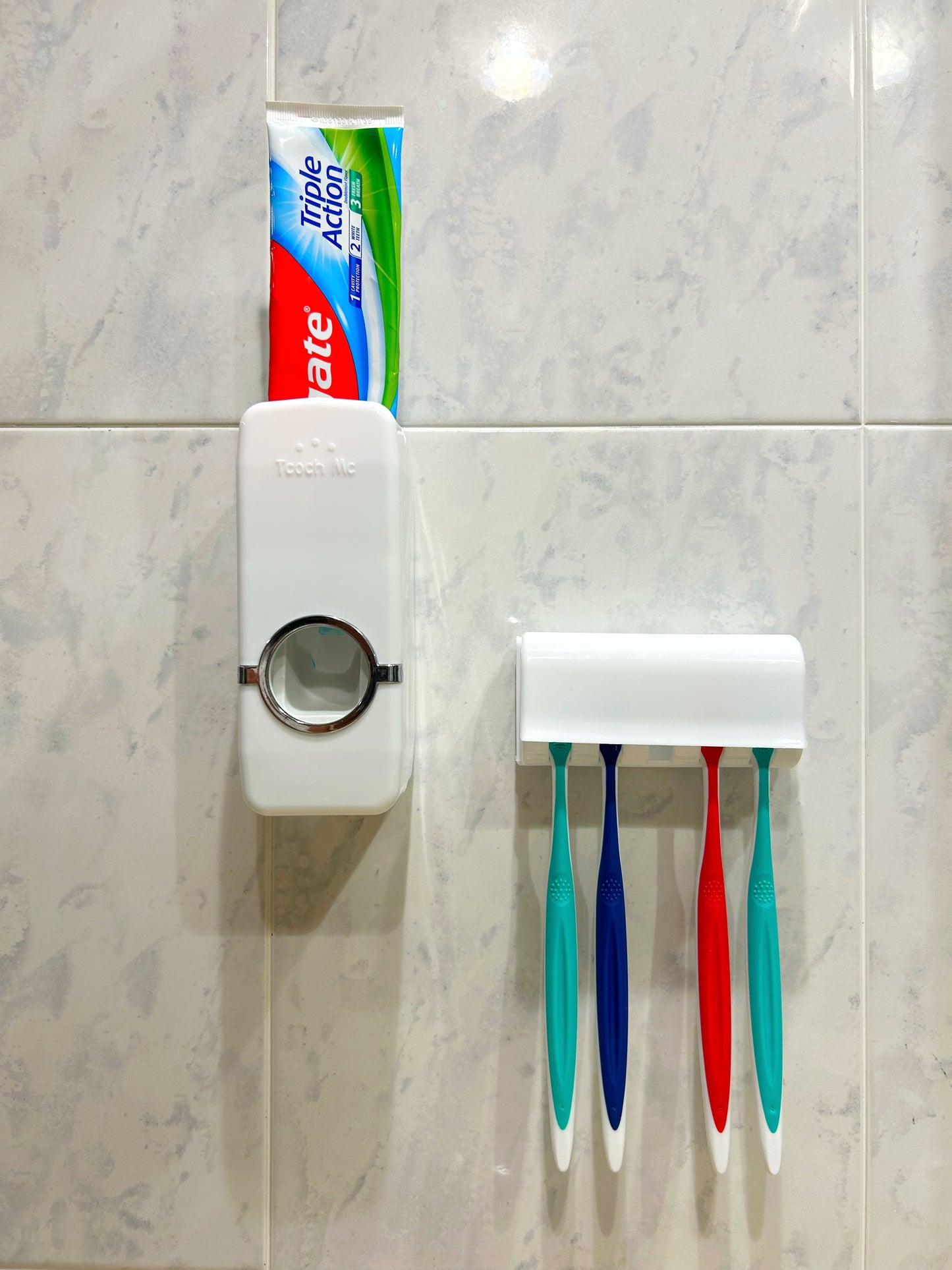 Dispensador pasta de dientes